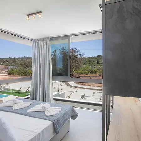 Villa The Complete Guide To Renting Your Exclusive Holiday In With Private Pool And Close To The Beach 1706